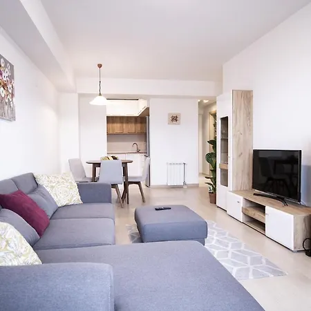 Flatiron Two-bedroom * Skopje